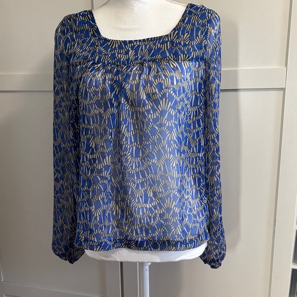 Mimi Chica Blue and Gold Patterned Blouse
